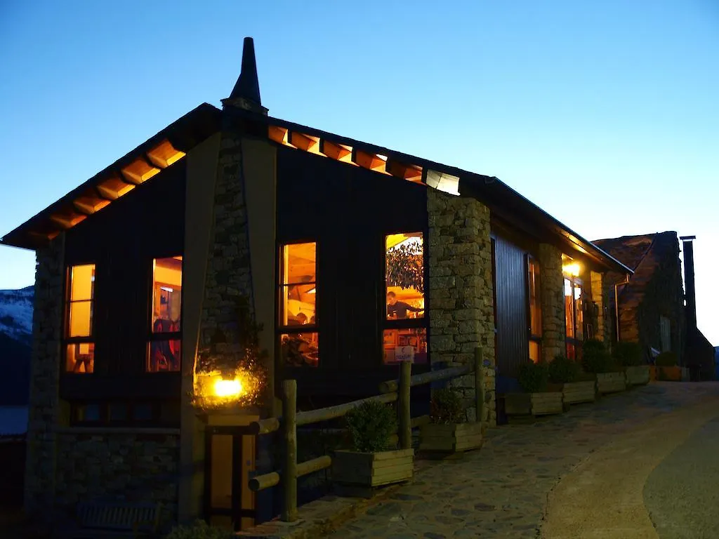 Camping Can Fosses 帕兰诺拉斯